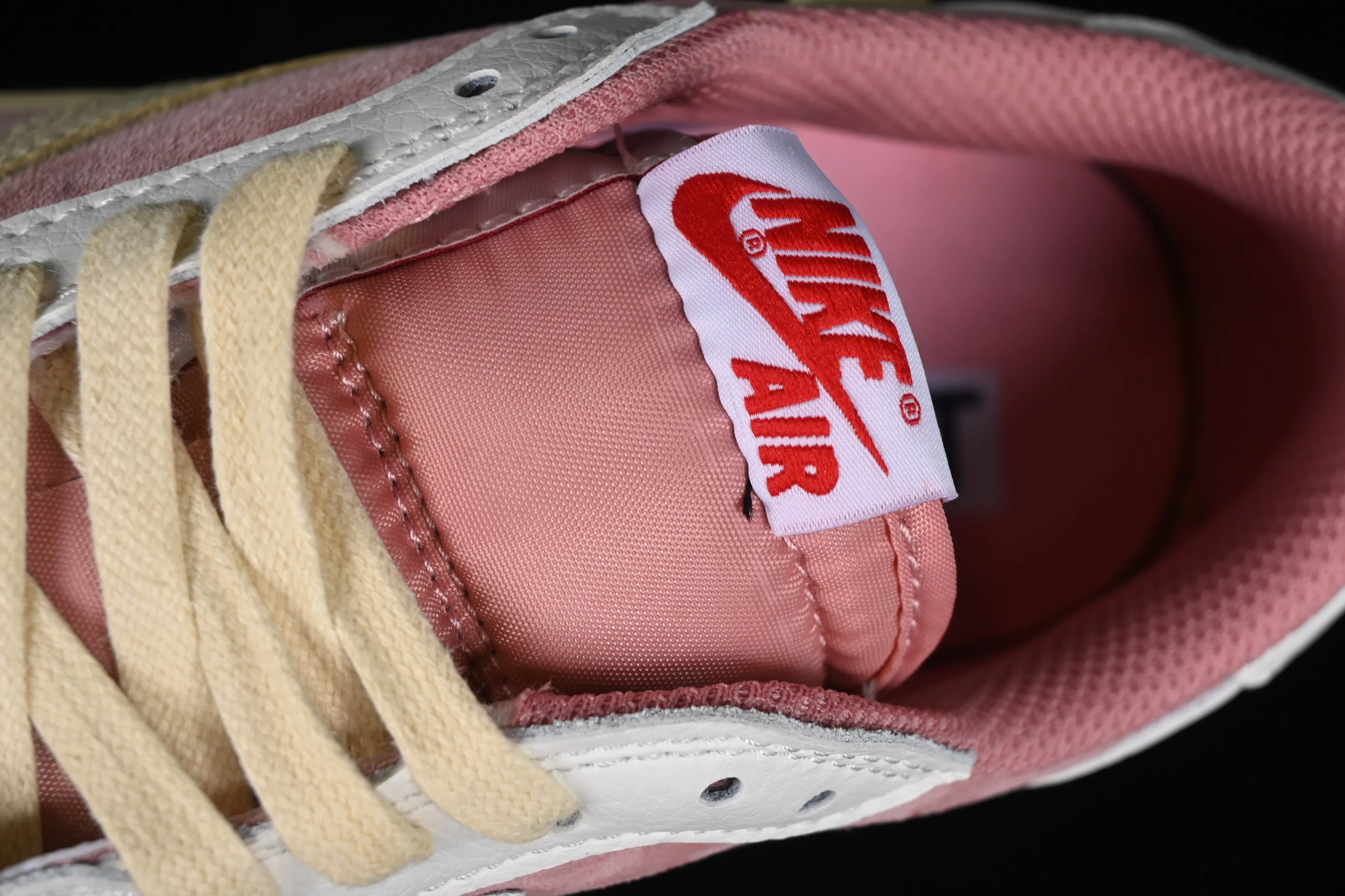 All categories Air Jordan Jordan series basketball shoes Air Jordan 1 Low cost-effective version Travis Scott x Air Jordan 1 Low OG AJ1 Joe 1 undercut low DM7866-600